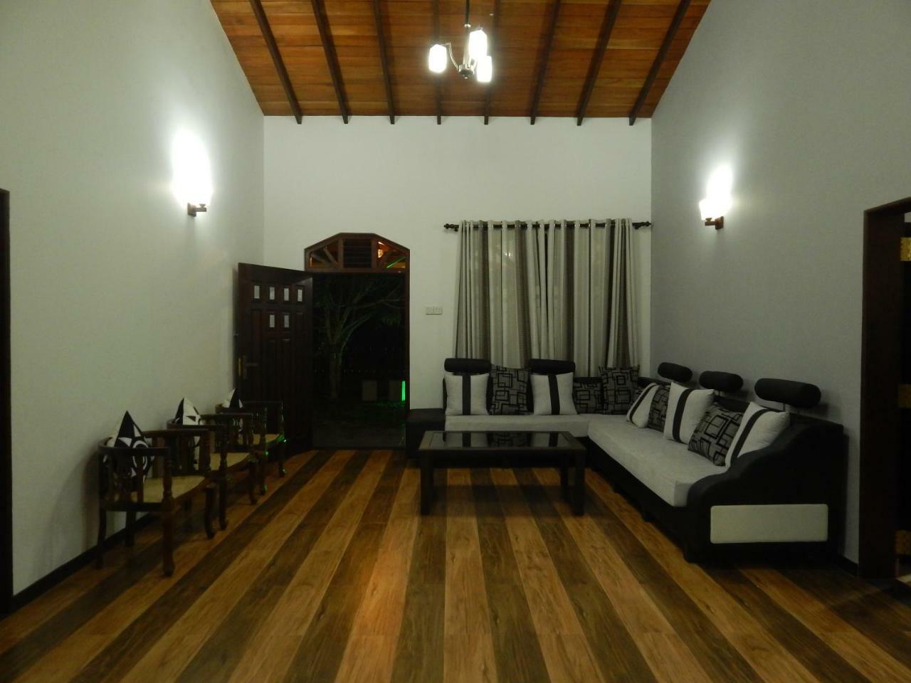 Nenasilu - Sri Lankan Villa Hapugala Exteriér fotografie